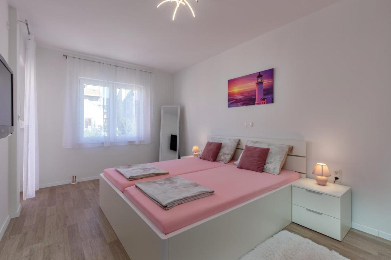 Apartmani Nicol Crikvenica Luaran gambar