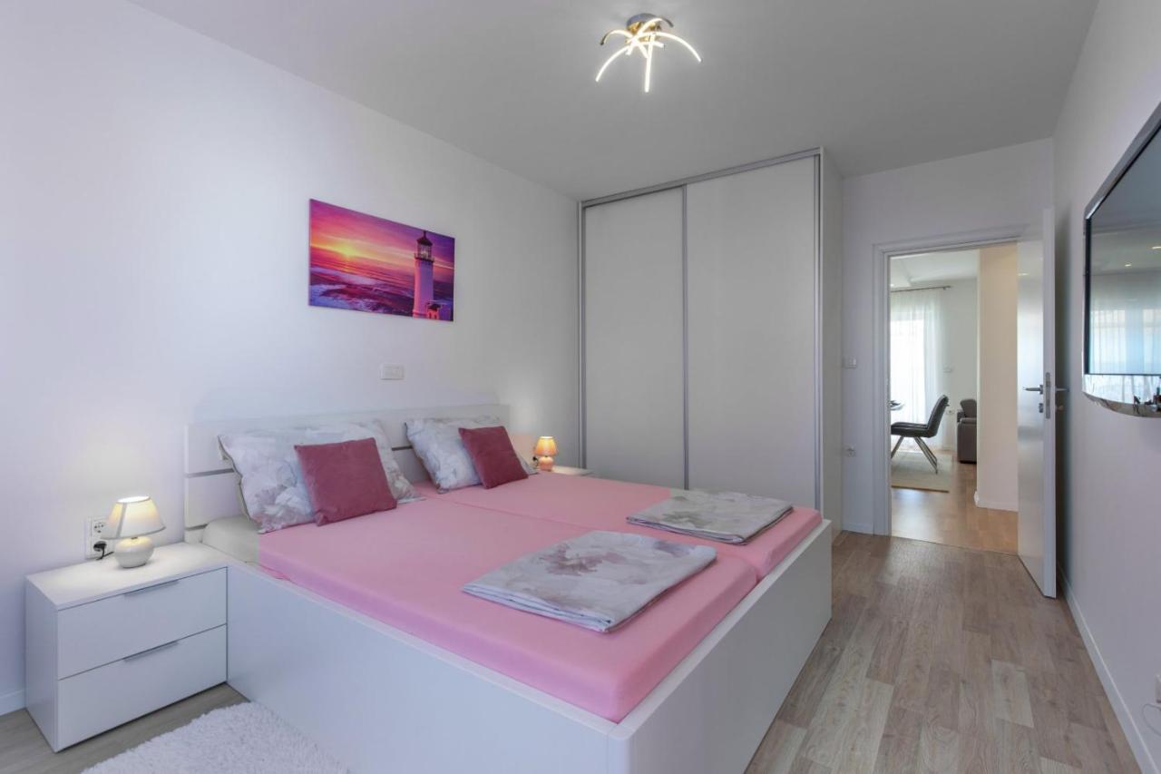 Apartmani Nicol Crikvenica Luaran gambar